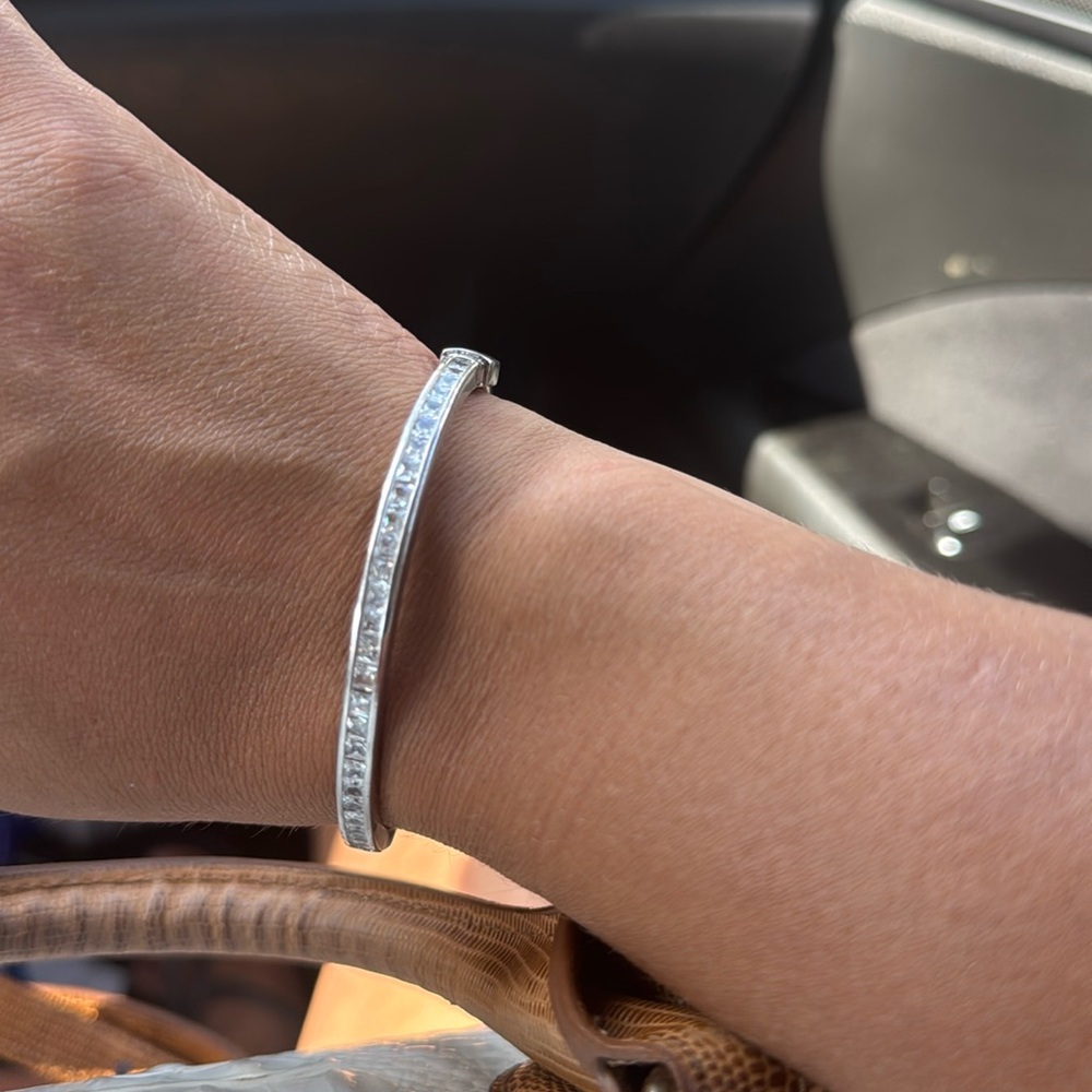Silver clamp bracelet beautiful CZ gemstones